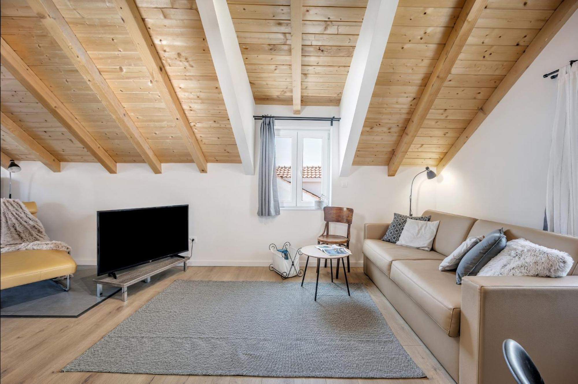 Studio Apartments Yucca, 2-Min To The Beach And 5 To Trogir Exterior foto