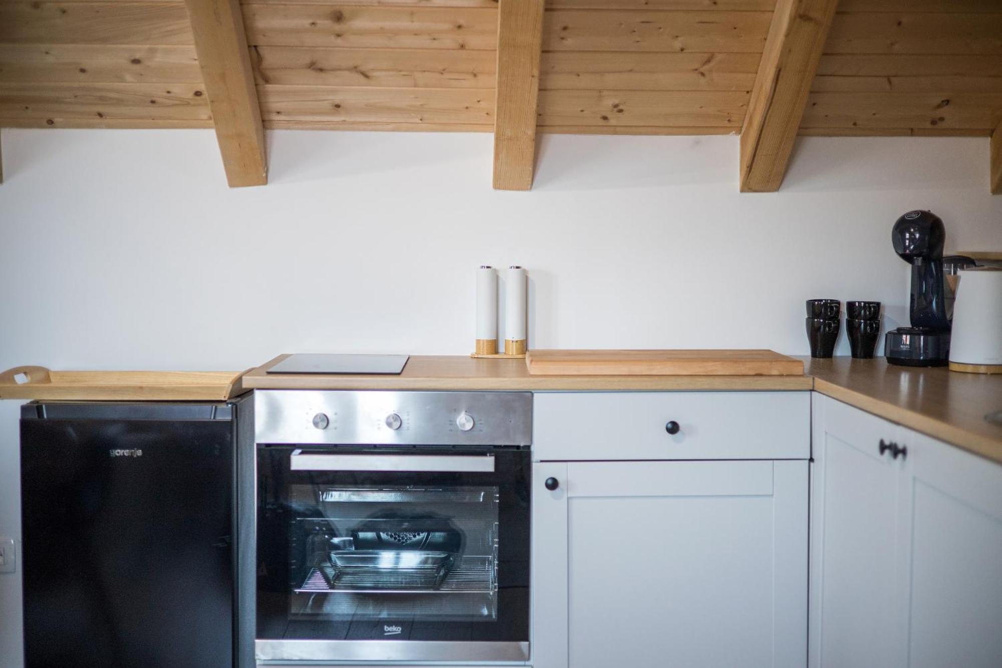 Studio Apartments Yucca, 2-Min To The Beach And 5 To Trogir Exterior foto